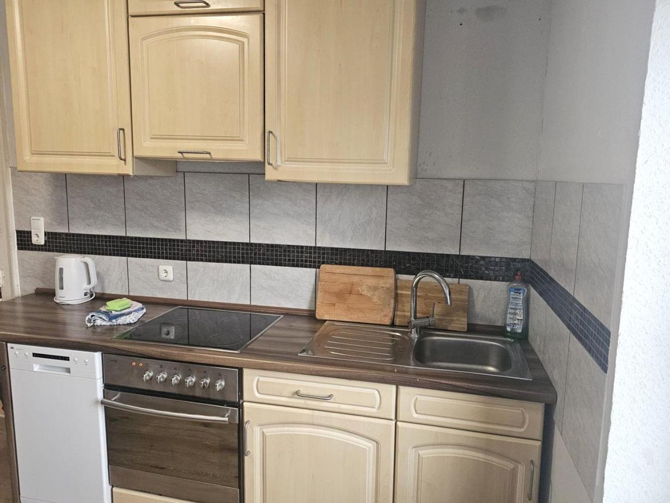 Workers Apartments Satzvey Экстерьер фото